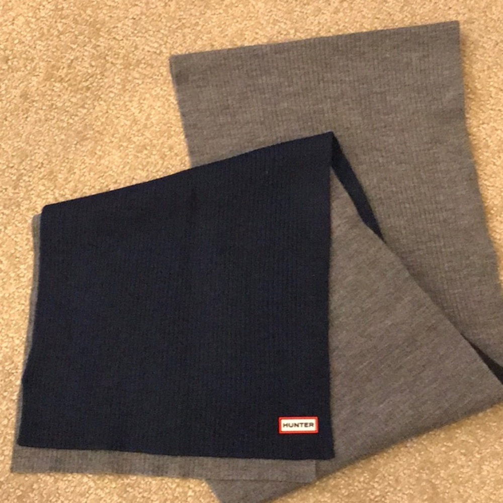 HUNTER 100% EXTRA FINE MERINO WOOL SCARF